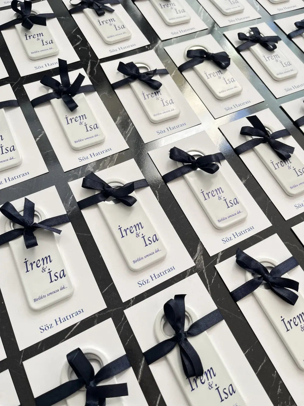 Açacak Magnet - Kişiye Özel Kart Tasarımlı ve Kurdeleli (25 li)